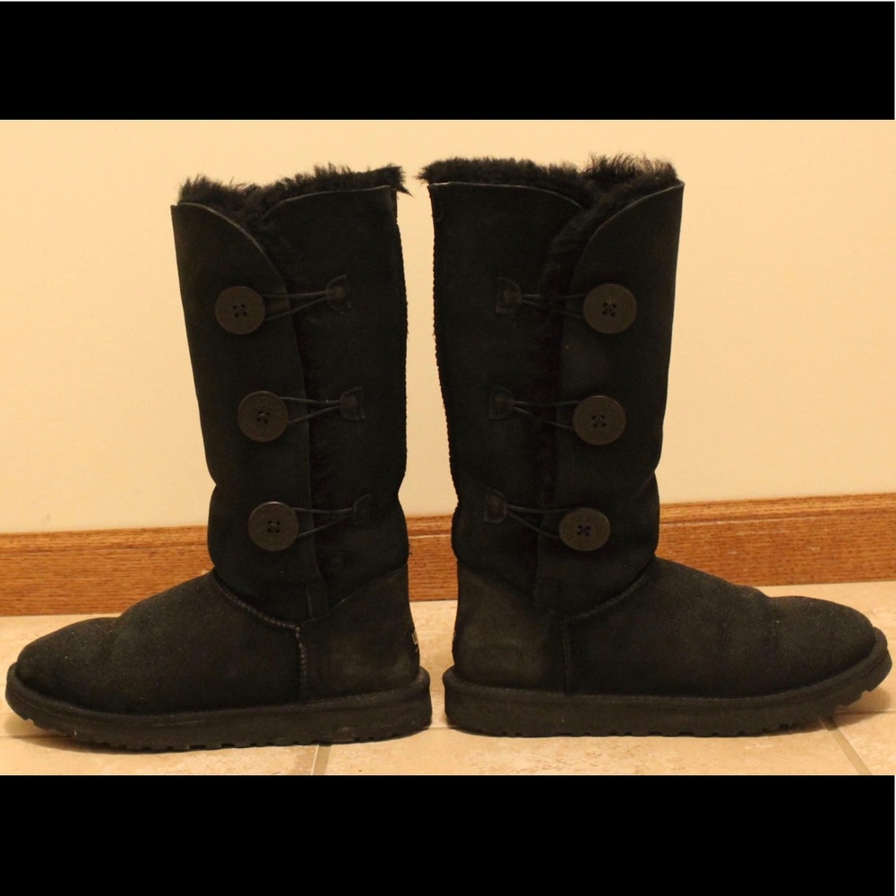 Authentic Ugg Bailey Button Triplet II Boot